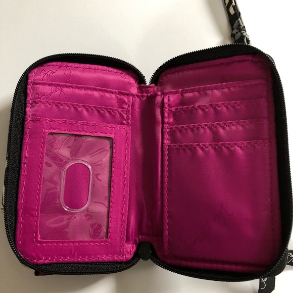 Wristlet with phone pocket - Picture 3 of 3